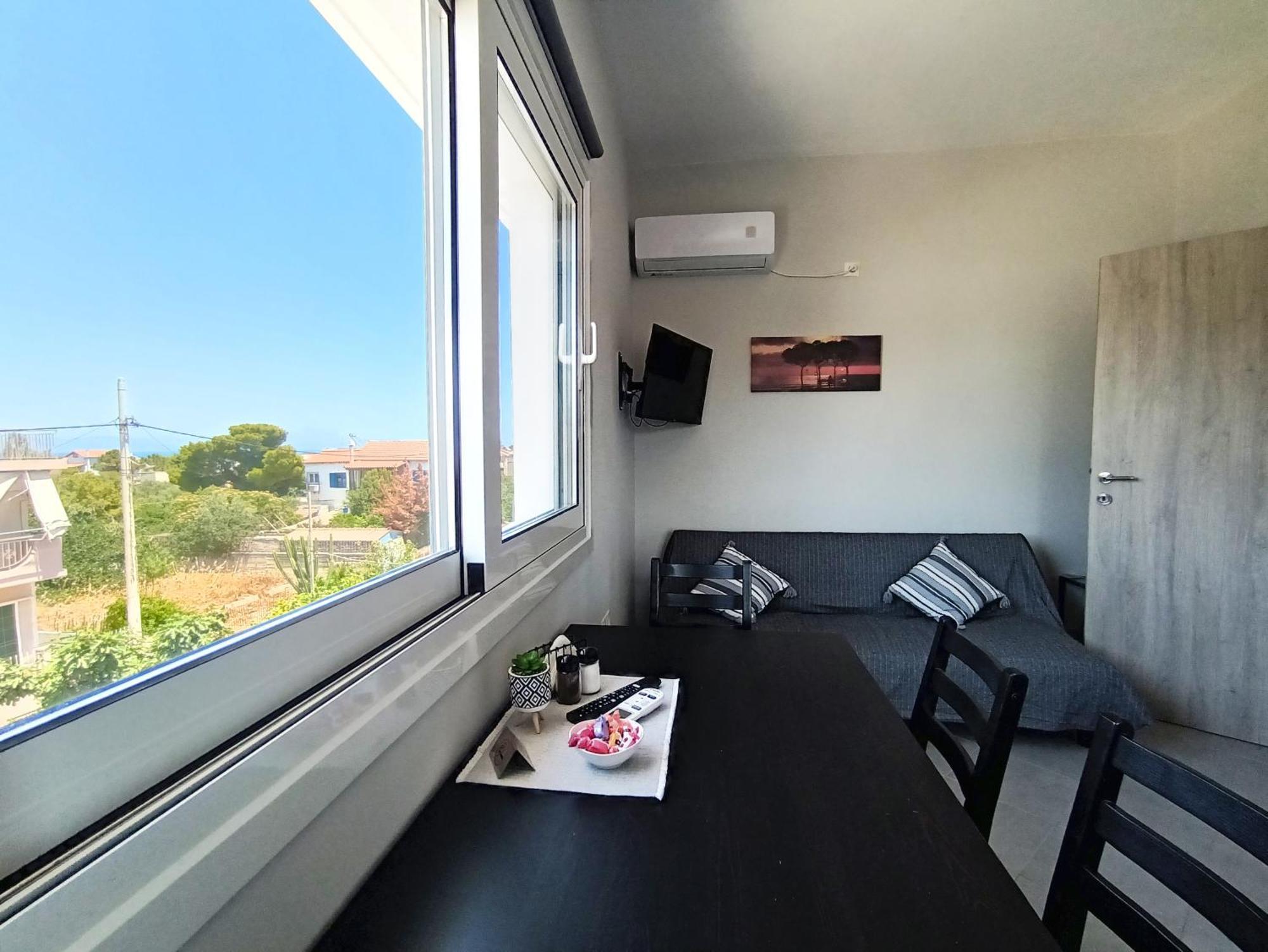 Airport Palmtree Apartments - 15Min From Airport Artemida  Exterior photo